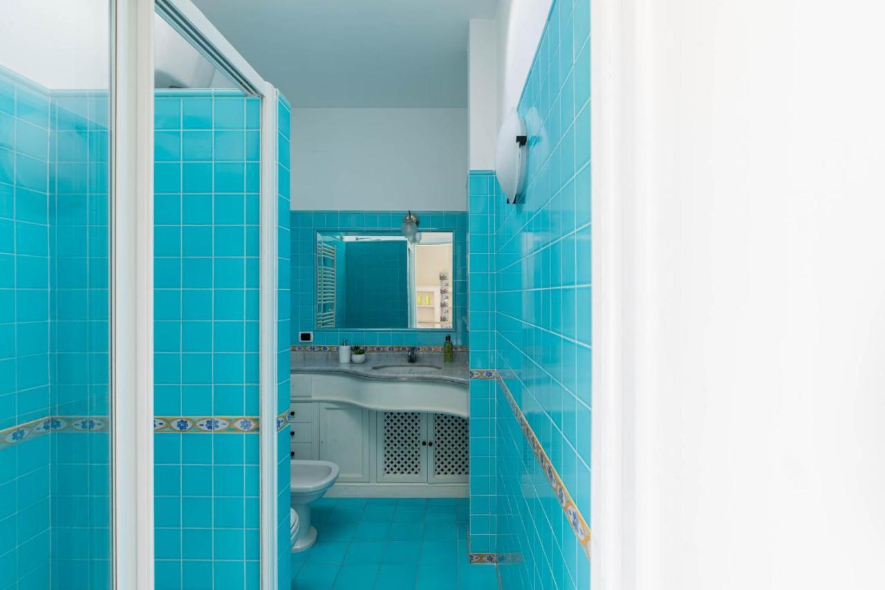 Apartment Iflat Margutta Colors On Canvas Rom