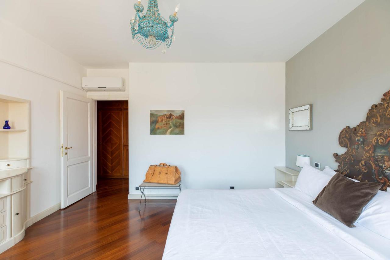 Iflat Margutta Colors On Canvas Apartment Rom