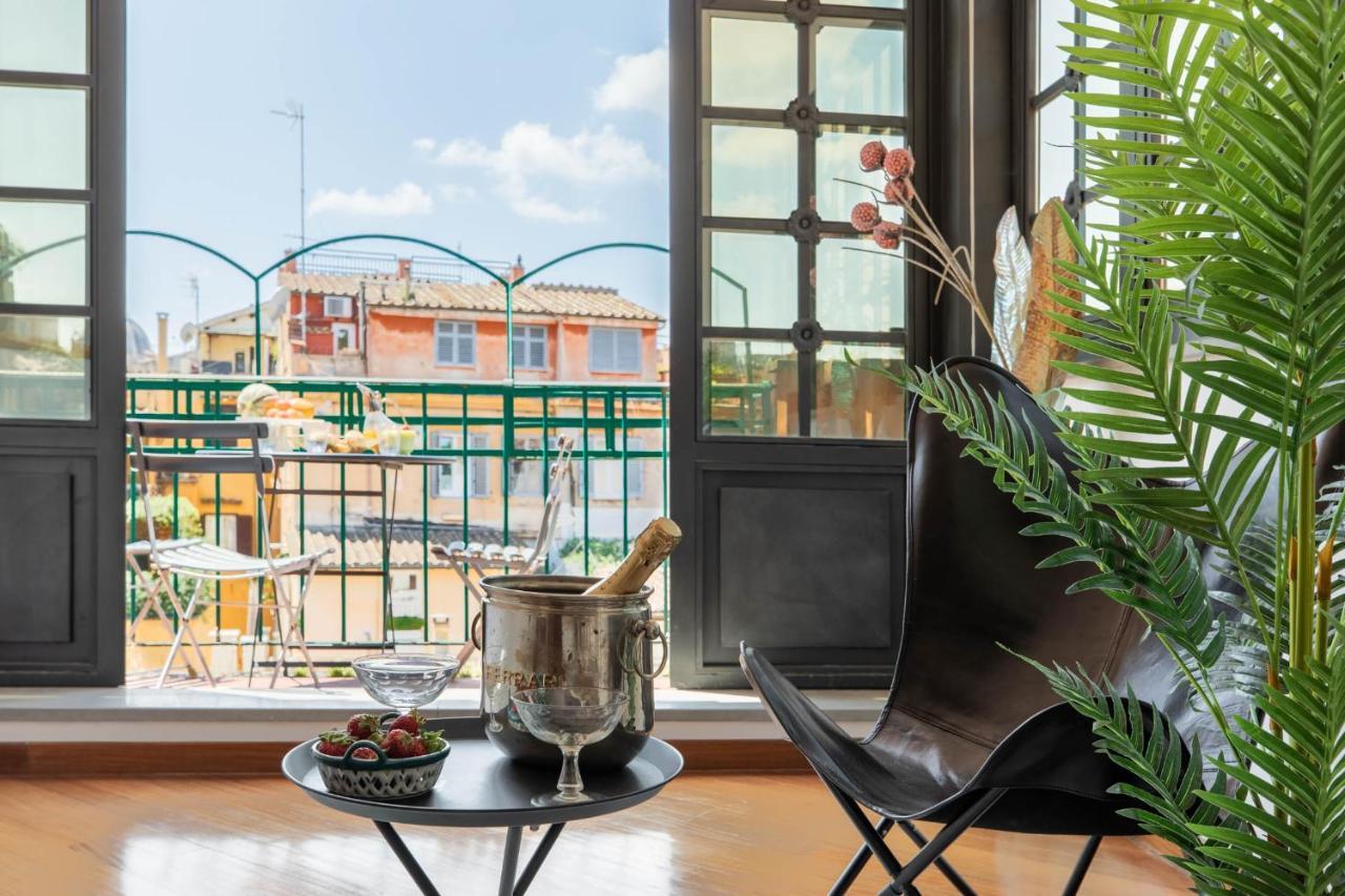 Apartment Iflat Margutta Colors On Canvas Rom