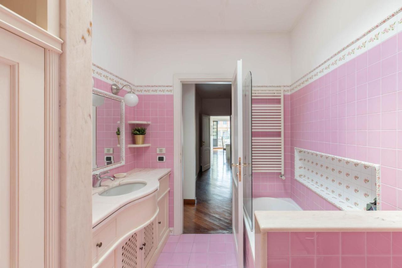 Apartment Iflat Margutta Colors On Canvas Rom
